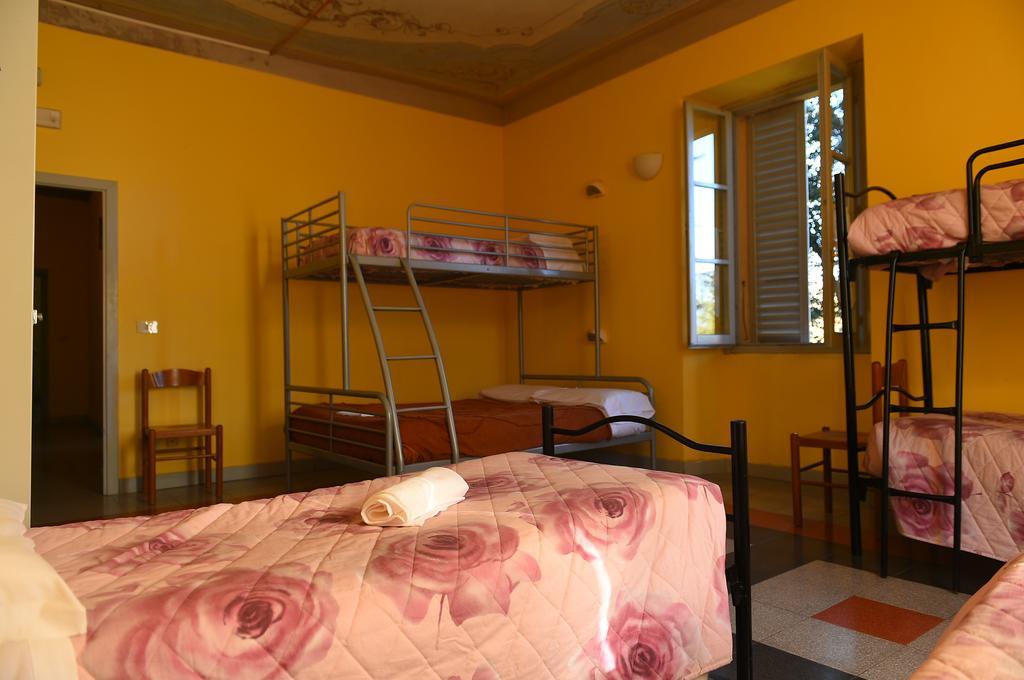 Ostello Villa Franceschini Contigliano Exterior photo